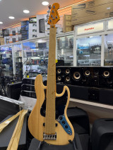 BAIXO FREEMAN 5 CORDAS NT E81